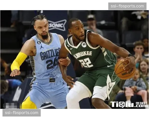 里夫斯或拒球员选项重签 多队顶薪争夺战即将开启 里夫斯或拒球员选项重签 多队顶薪争夺战即将开启