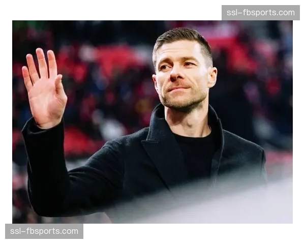 勒沃库森后防线遭伤病侵袭 阿隆索体系面临稳定性考验