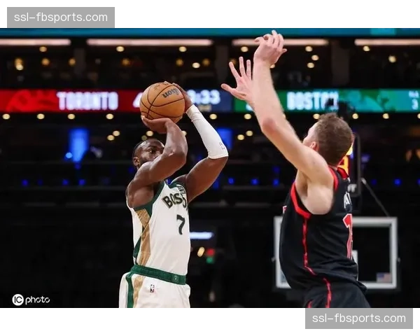 凯尔特人收官战残阵韧劲展现 为常规赛收官的战术执行力 凯尔特人收官战残阵韧劲展现 为常规赛收官的战术执行力